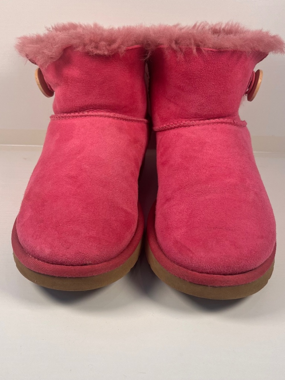 UGG Mini Bailey Button Boots Pink Size 7 Women Sheepskin Classic Short Boot